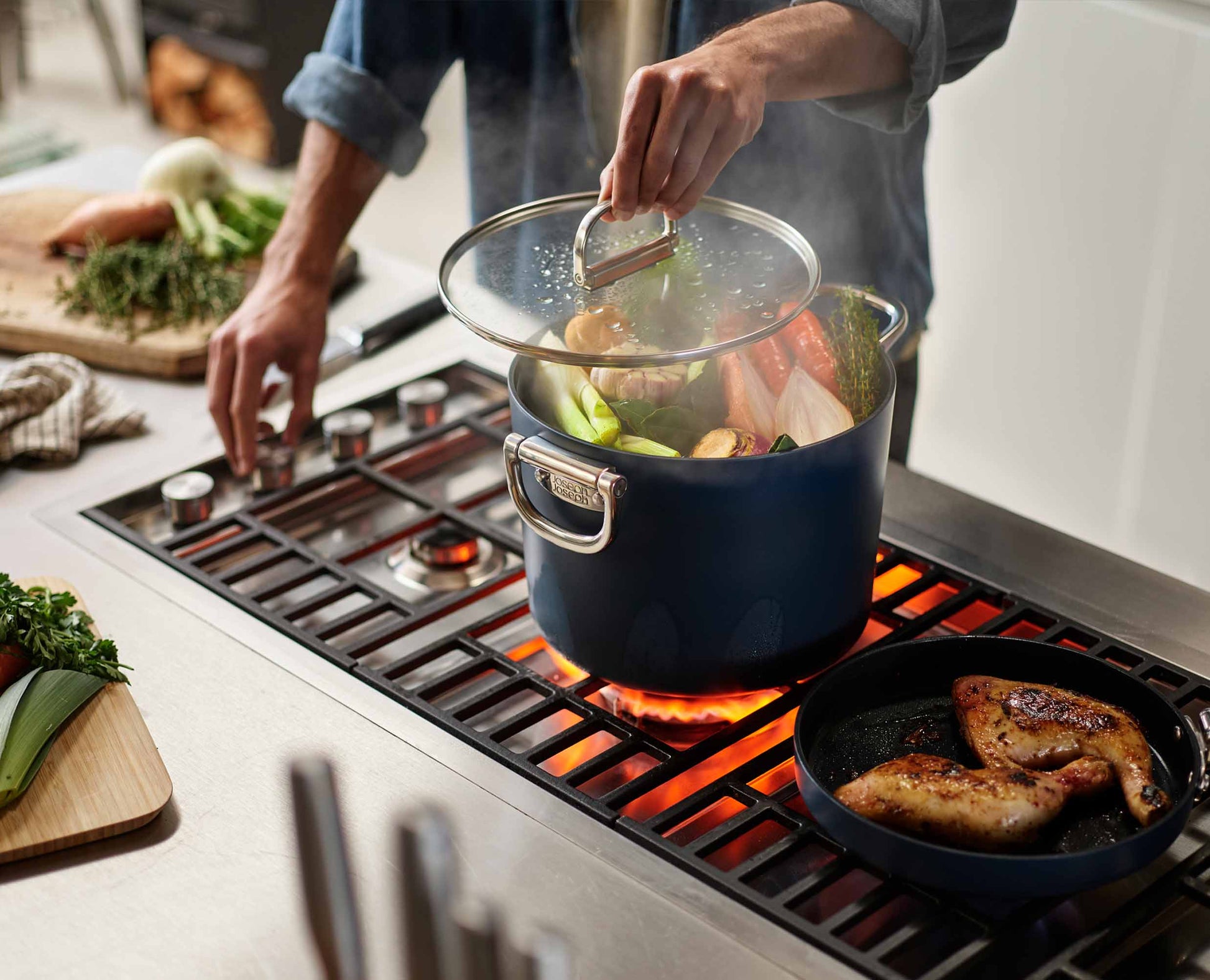 Space™ 25cm Non-stick Stock Pot & Lid - 45045 - Image 4