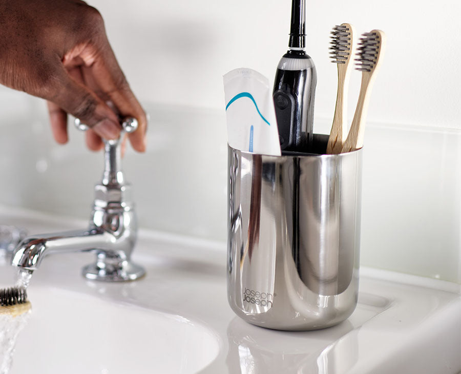 [hidden] [lifestyle] EasyStore™ Luxe Stainless-steel Toothbrush Caddy - 70580 - Image 2