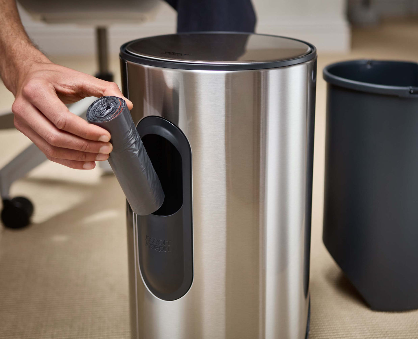 [half-width] IW9 10L Custom-fit Recycled Grey Bin Liners - 30153 - Image 4